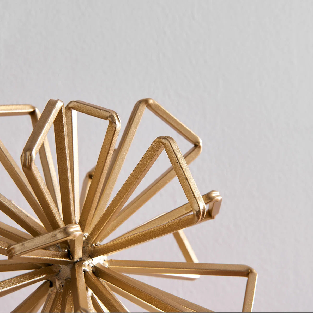 Weisinger 2-Piece Metal Starburst Decorative Sculptures thumbnail 3